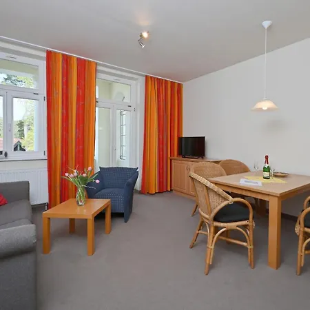 Apartment Ferienwohnung-6-mit-sauna-wlan-6-pers-sellin-auf-ruegen-villa-celia-200-m-vom-strand-entfernt *