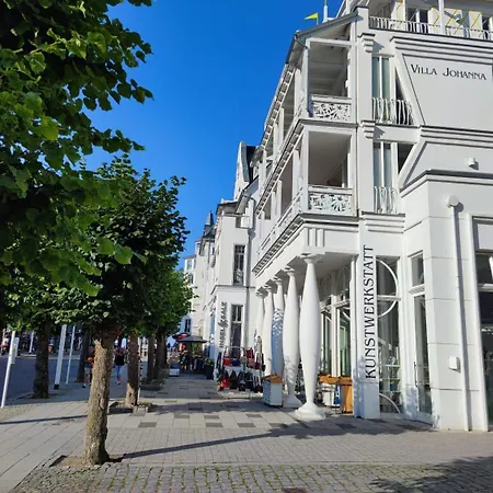 Apartment Ferienwohnung-6-mit-sauna-wlan-6-pers-sellin-auf-ruegen-villa-celia-200-m-vom-strand-entfernt