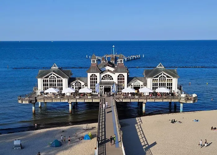 Ferienwohnung-6-mit-sauna-wlan-6-pers-sellin-auf-ruegen-villa-celia-200-m-vom-strand-entfernt * Sellin (Rugen)