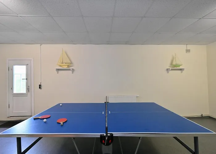 Appartement Ferienwohnung-6-mit-sauna-wlan-6-pers-sellin-auf-ruegen-villa-celia-200-m-vom-strand-entfernt